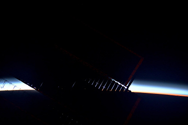 «Космическая фотоохота». Самую яркую комету C/2024 G3 (ATLAS), прошедшую перигелий, показали с борта МКС